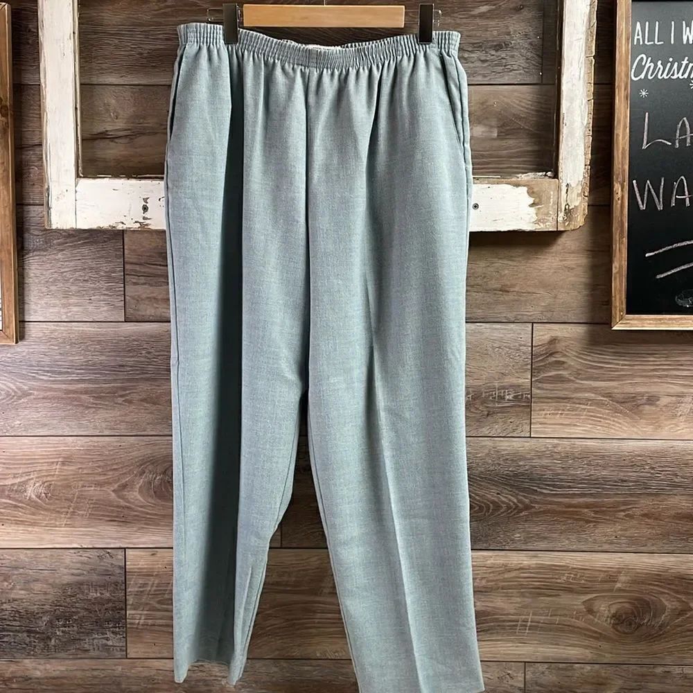 Alfred Dunner Petite Dress Pants Trousers, Womens Size 16 Petite, Gray